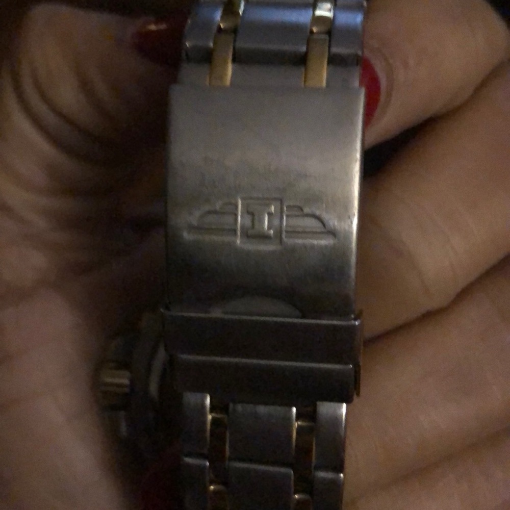 Watch - Picture 3 of 5